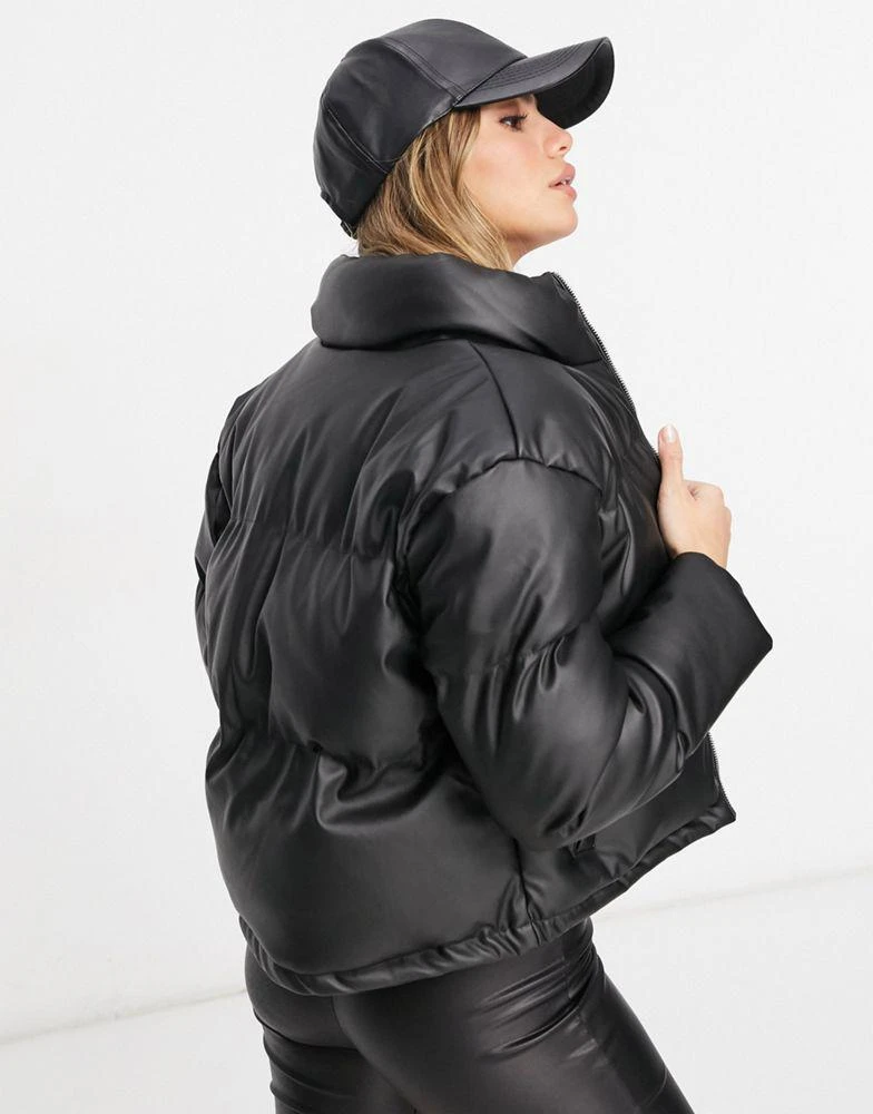 商品Brave Soul|Brave Soul tropic faux leather puffer jacket in black,价格¥258,第2张图片详细描述