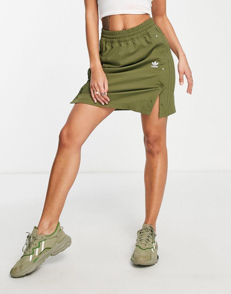 adidas Originals mini skirt with popper detail in khaki商品第1张图片规格展示