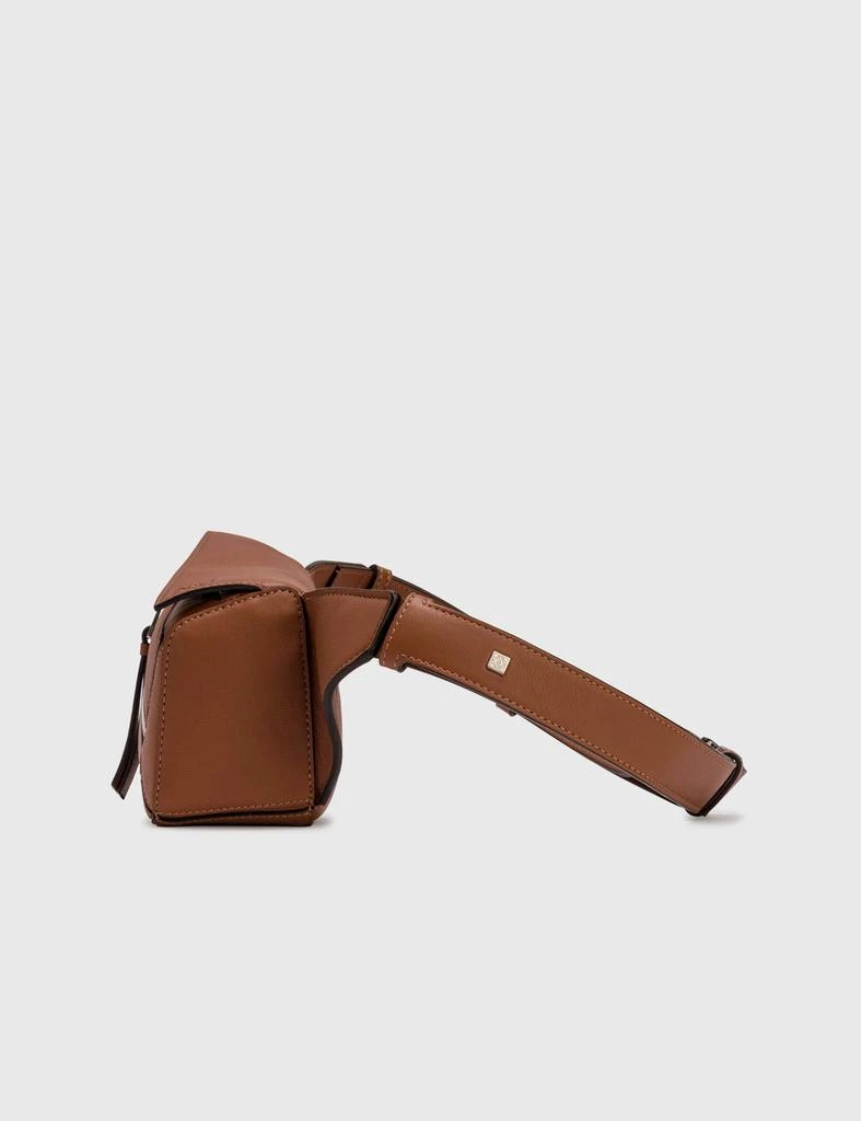 商品Loewe|Mini Puzzle Bumbag,价格¥12396,第2张图片详细描述