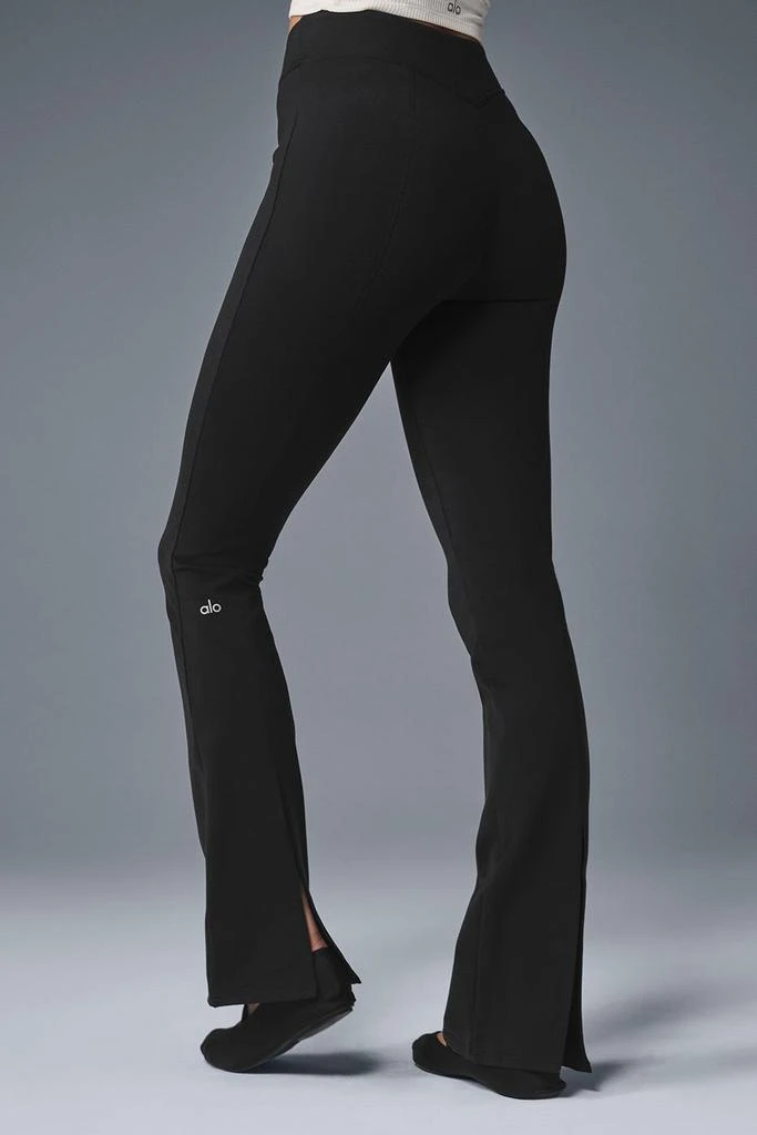 商品Alo|Airbrush High-Waist Kick-Back Legging - Black,价格¥810,第2张图片详细描述