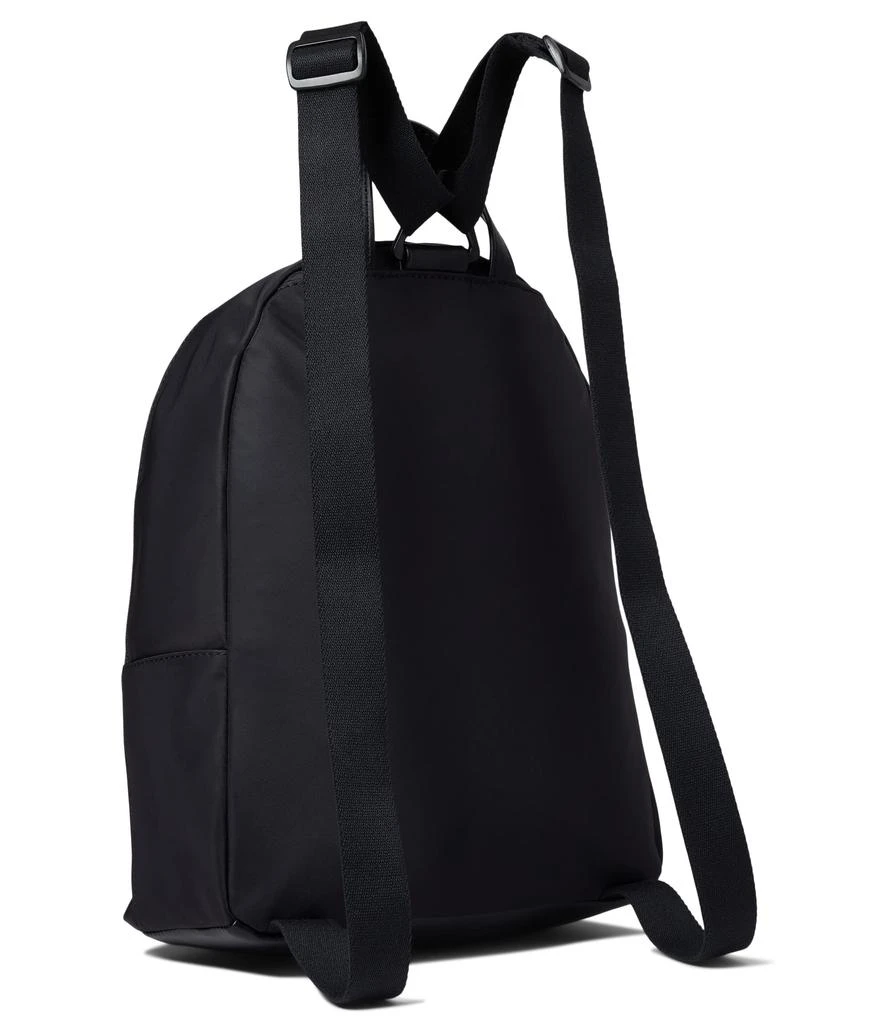 商品Tommy Hilfiger|Hayley II Medium Dome Backpack,价格¥348,第2张图片详细描述