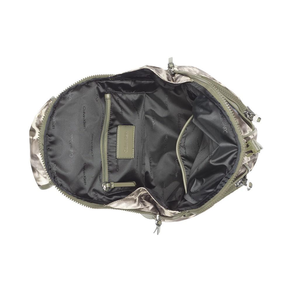 商品Calvin Klein|Shay Small Backpack,价格¥791,第7张图片详细描述
