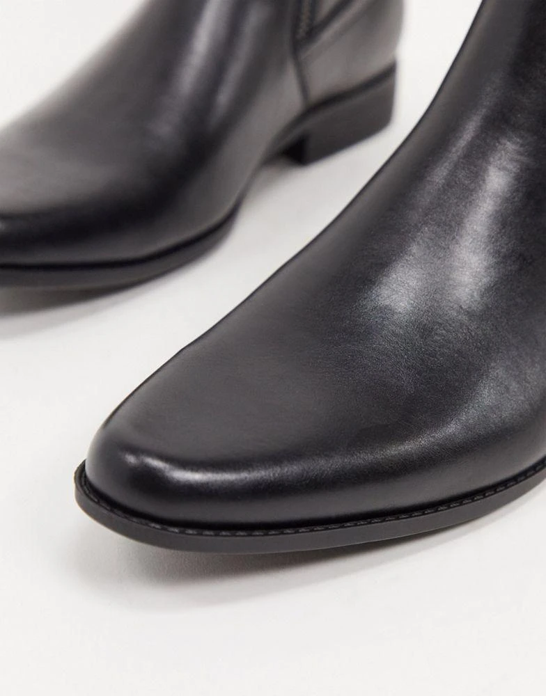 商品ASOS|ASOS DESIGN chelsea boots in black faux leather with zips,价格¥193,第3张图片详细描述