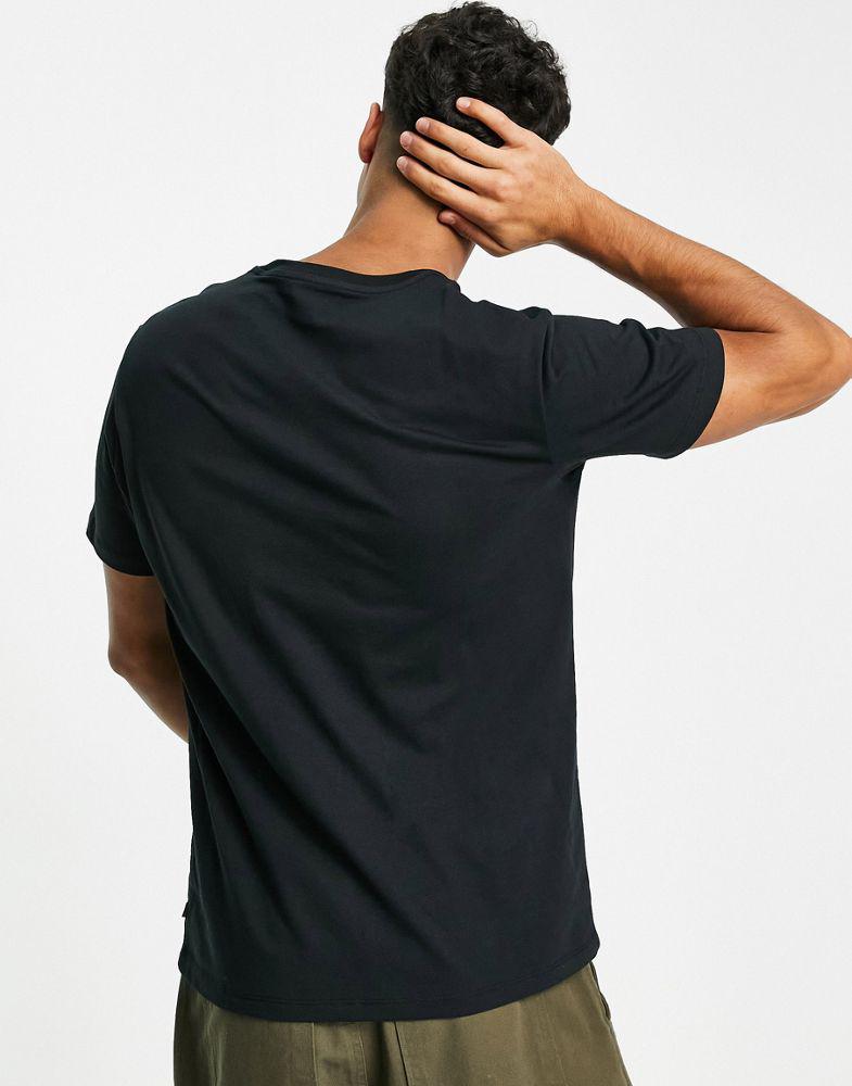 Levi's t-shirt with sport logo in black商品第4张图片规格展示