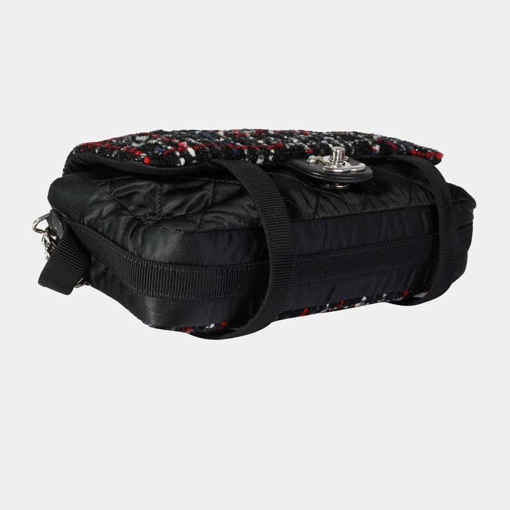 Chanel Black Tweed/Nylon Astronaut Essentials Flap Shoulder Bag 商品