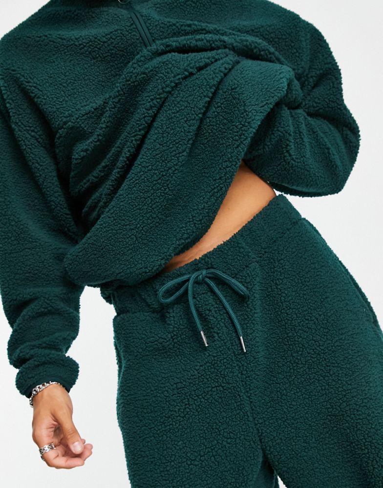 商品ASOS|ASOS DESIGN co-ord oversized teddy borg half zip sweatshirt in dark green,价格¥163,第5张图片详细描述