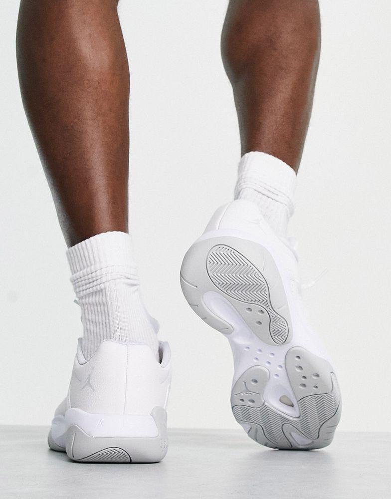 商品Jordan|Nike Jordan Air Jordan 11 CMFT low trainers in triple white,价格¥985,第4张图片详细描述