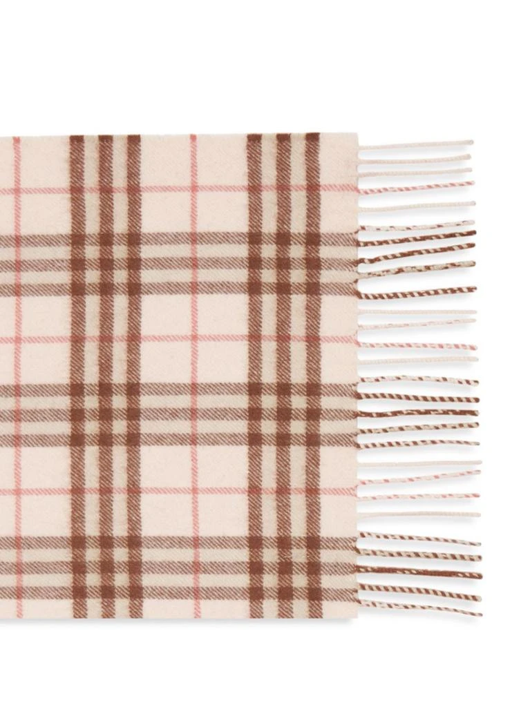 商品Burberry|Vintage Check Cashmere Scarf 围巾,价格¥2241,第3张图片详细描述