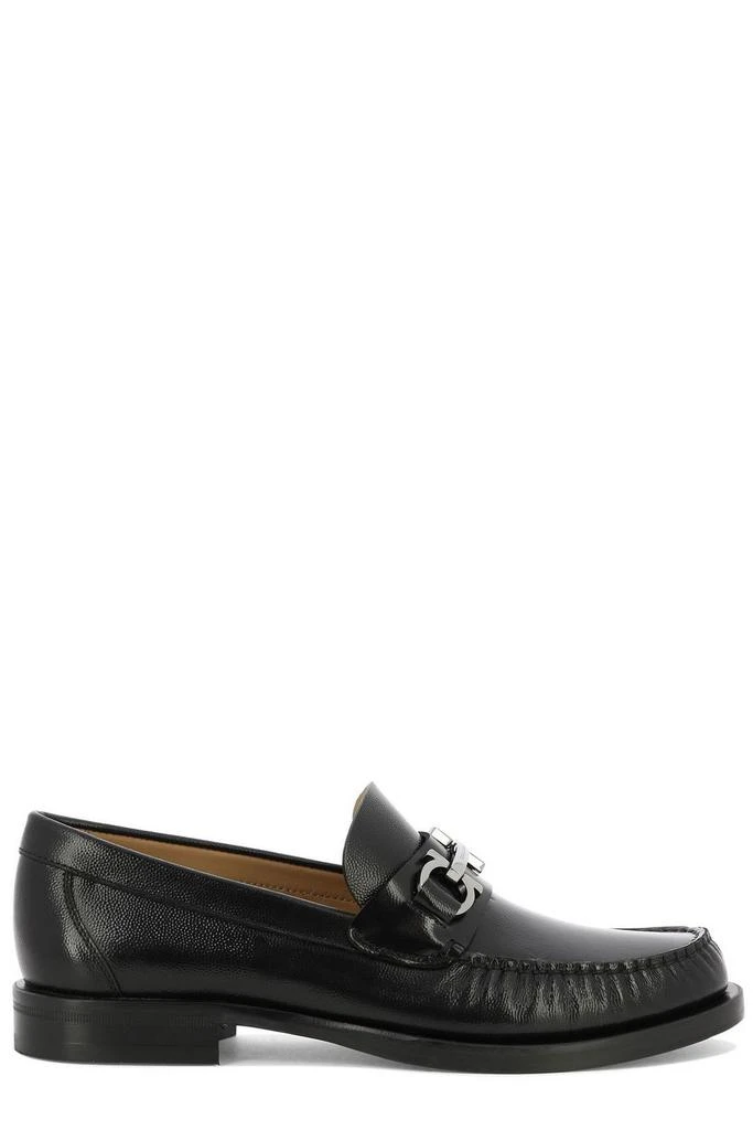 商品Salvatore Ferragamo|Ferragamo Gancini Detailed Slip-On Loafers,价格¥3716,第1张图片