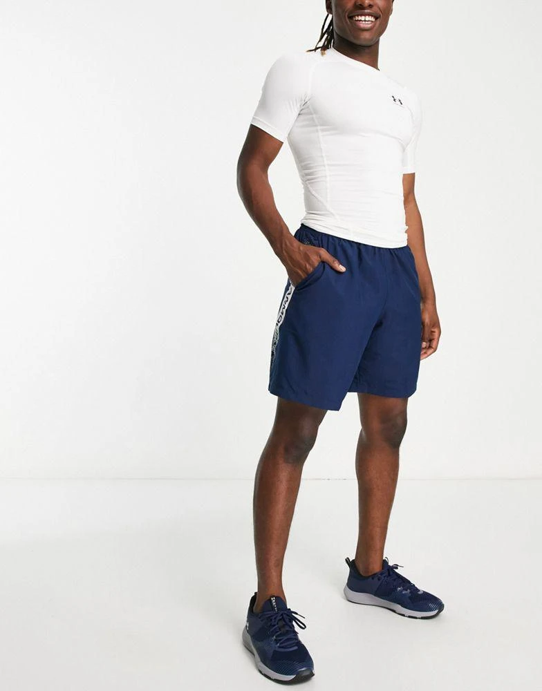 商品Under Armour|Under Armour Training woven side graphic shorts in navy,价格¥210,第3张图片详细描述