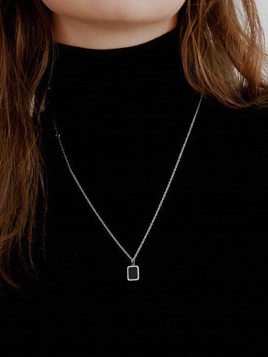 商品LOVE ME MONSTER|Surgical Black Onyx Charm Necklace,价格¥635,第1张图片