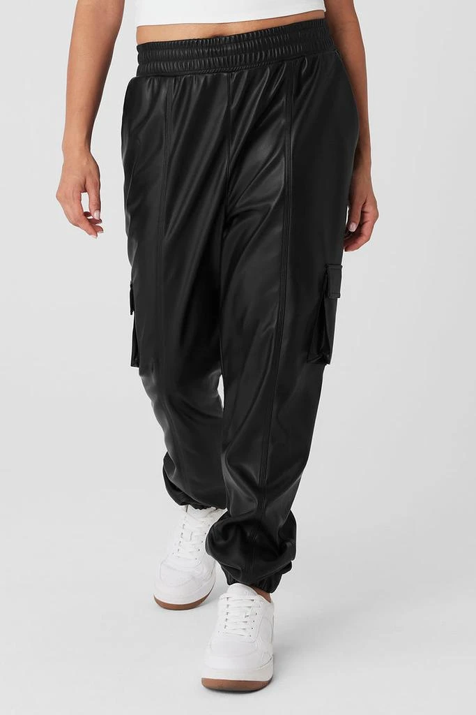 商品Alo|Faux Leather Power Hour Jogger - Toasted Almond,价格¥1021,第5张图片详细描述