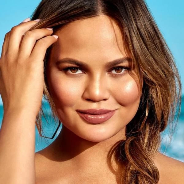 商品Becca Cosmetics|Chrissy Teigen 联名款光泽唇蜜,价格¥163,第2张图片详细描述