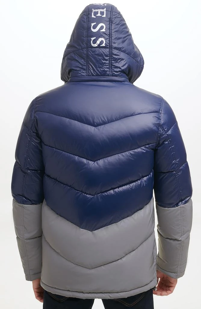 商品GUESS|Colorblock Wind & Water Resistant Puffer Jacket,价格¥527,第5张图片详细描述