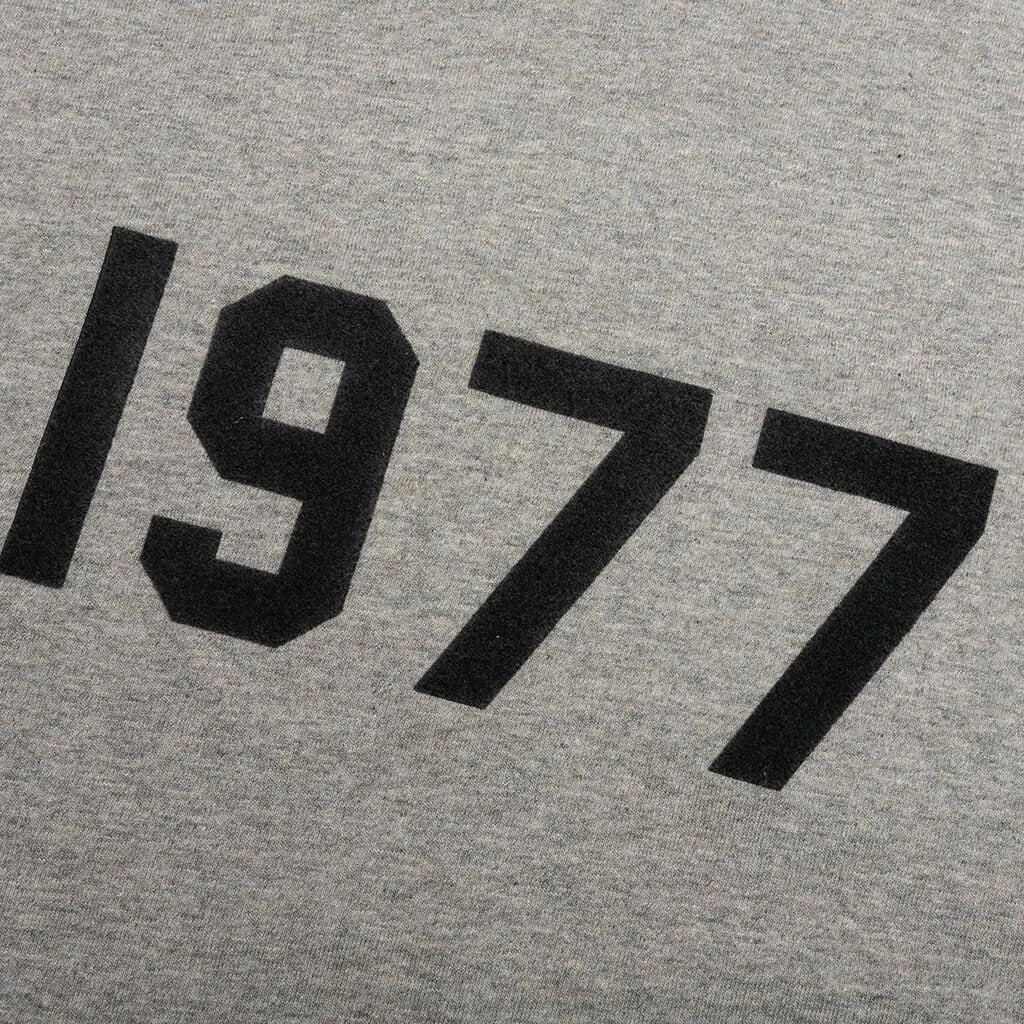 商品Essentials|Fear of God Essentials L/S Tee - Dark Oatmeal,价格¥418,第4张图片详细描述