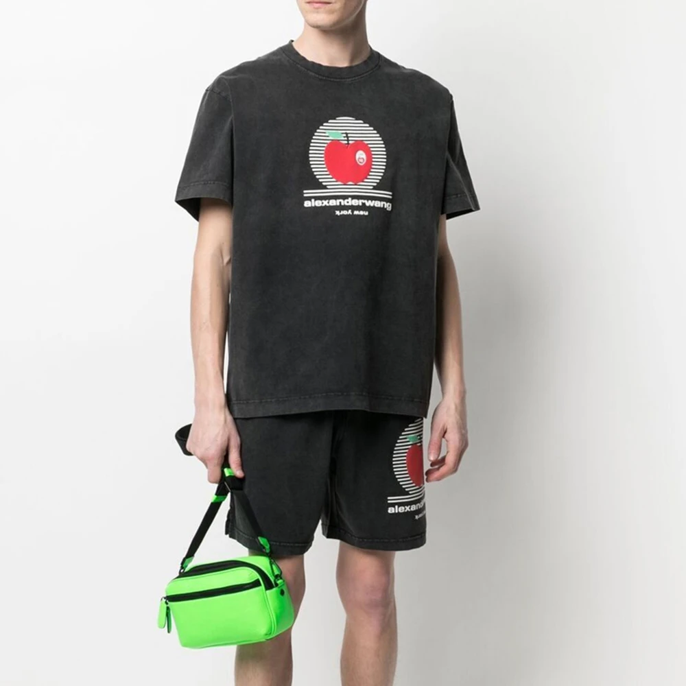 ALEXANDER WANG 男士黑色苹果印花短裤 UCC2214003-011 商品