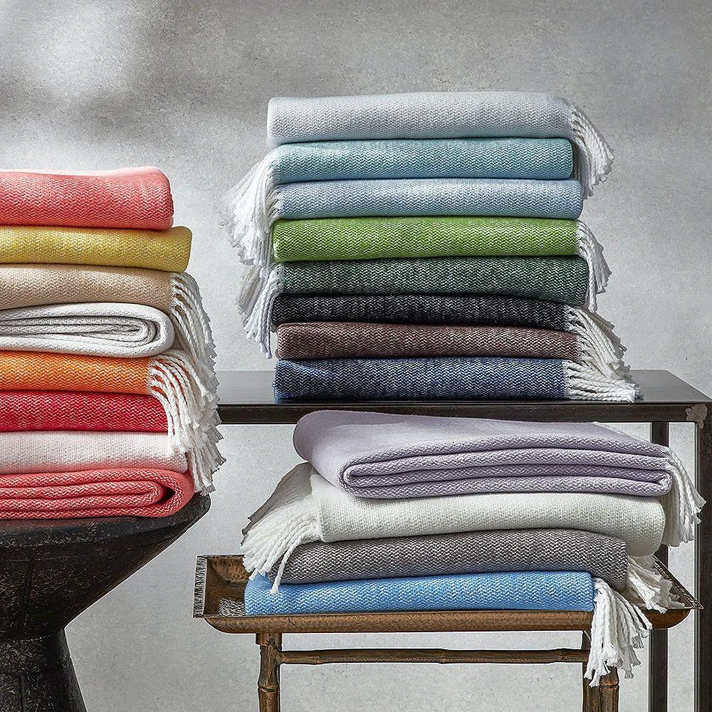 Pezzo Monogrammed Fringe Throw Blanket 商品