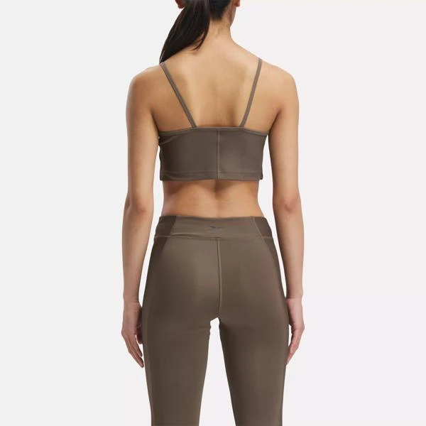 商品Reebok|Yoga Performance Rib Crop Top,价格¥127,第3张图片详细描述