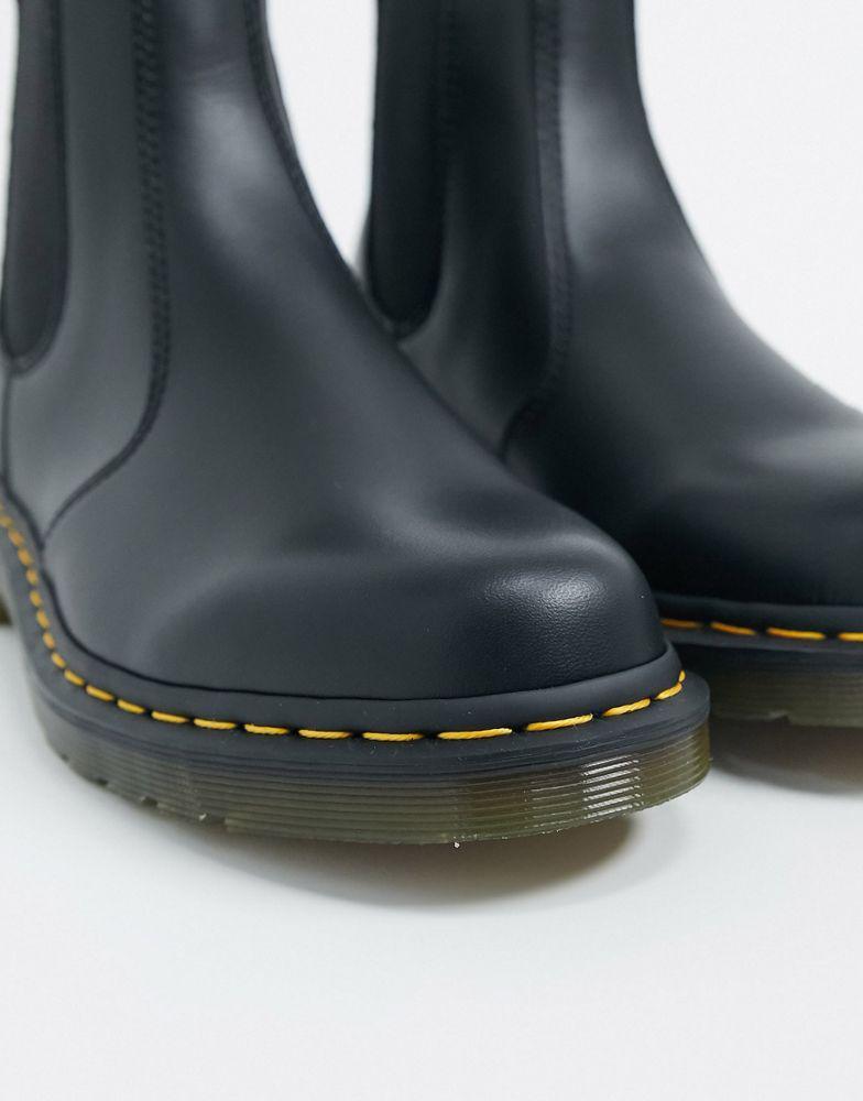 商品Dr. Martens|Dr Martens 2976 vegan chelsea boots in black,价格¥1340,第5张图片详细描述