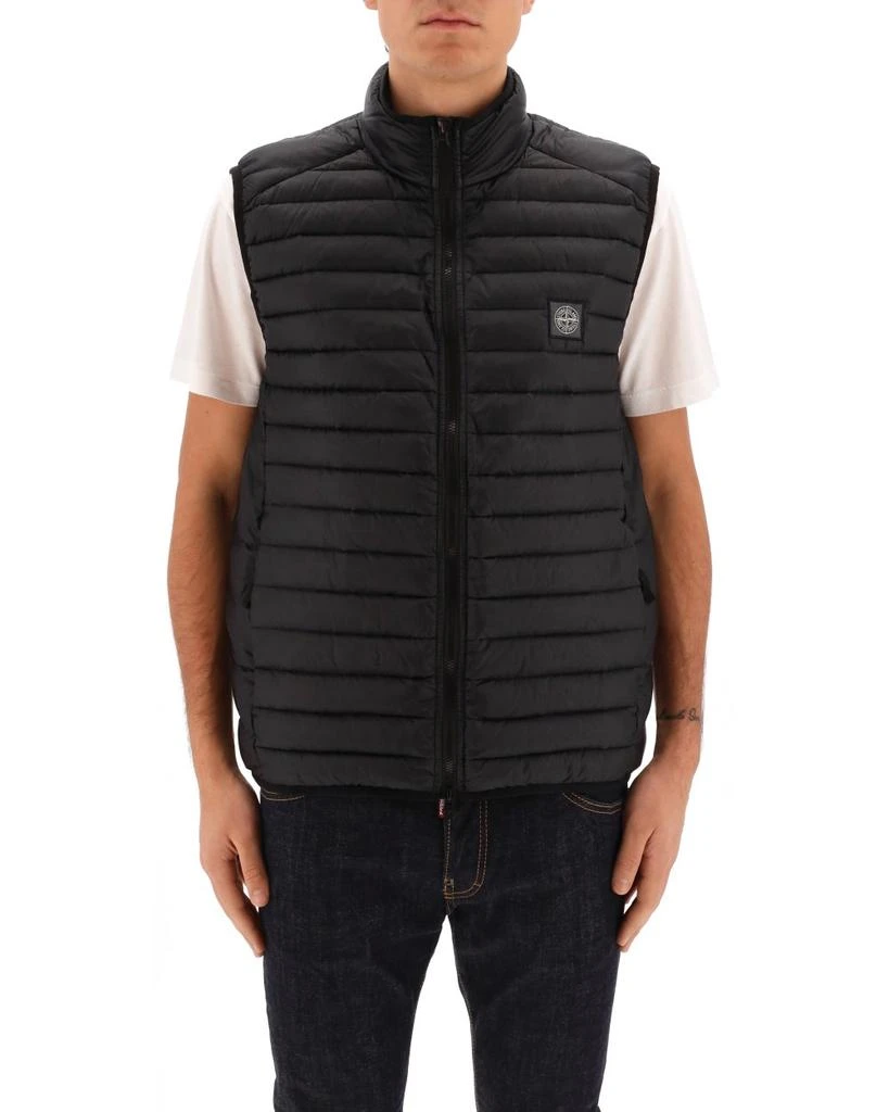 商品Stone Island|Stone Island Logo Patch Padded Vest,价格¥2234,第3张图片详细描述