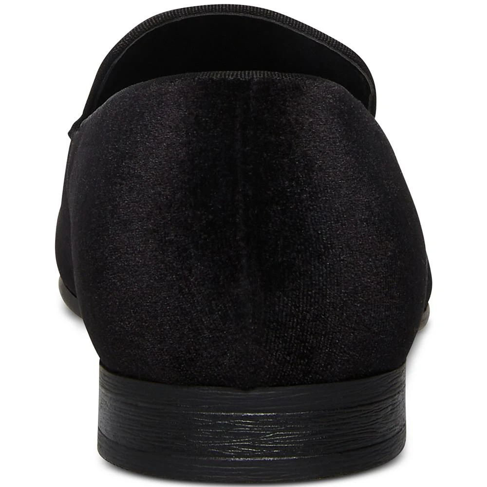 商品Steve Madden|Men's Mixin Snake Velvet Smoking Slipper,价格¥376,第2张图片详细描述