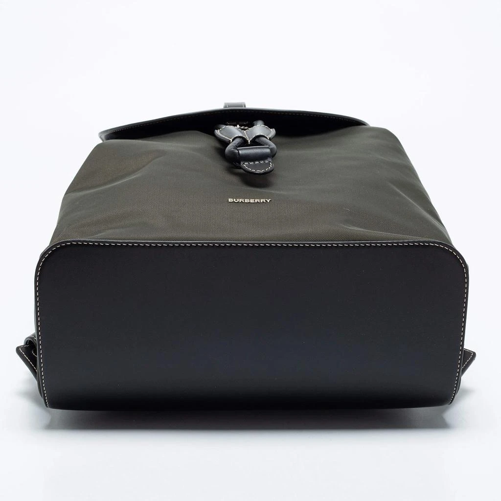 Burberry Black/Green Leather and Nylon Pocket Backpack 商品