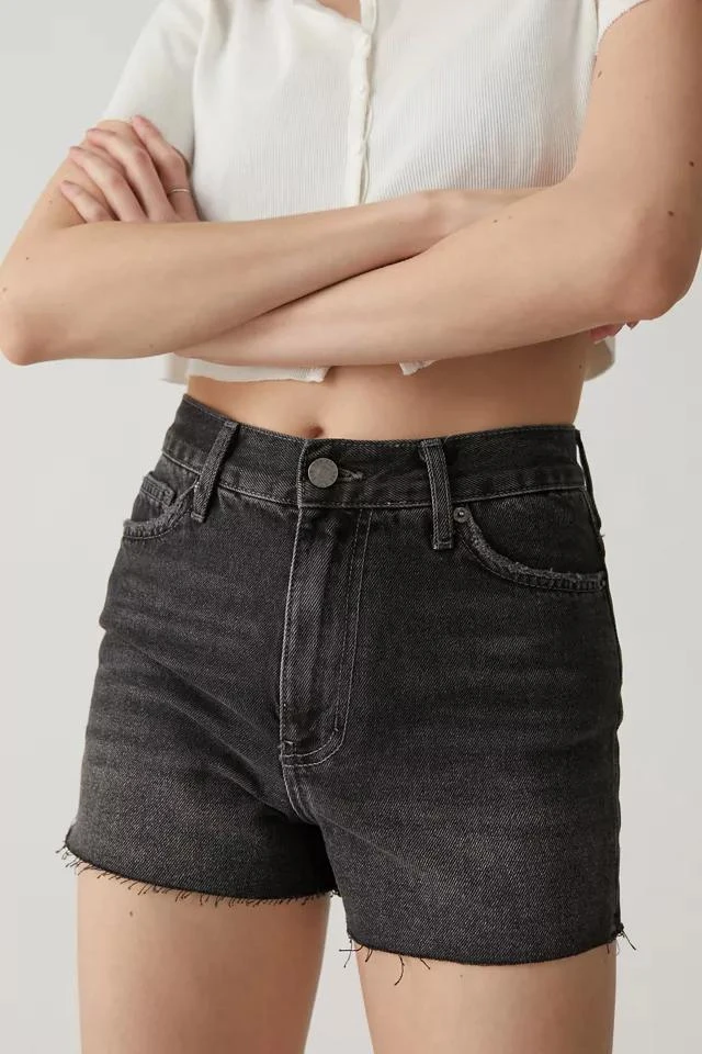 商品Urban Outfitters|BDG Girlfriend High-Waisted Denim Short,价格¥38,第5张图片详细描述