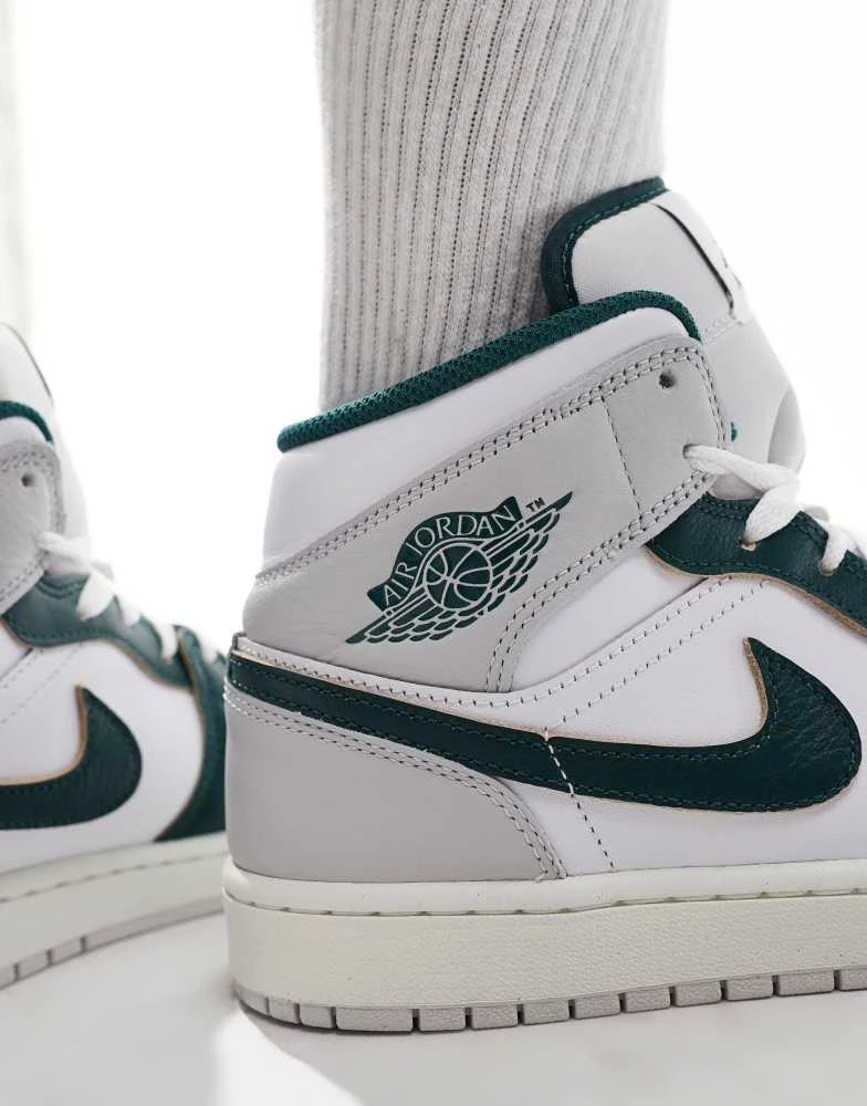 商品Jordan|Air Jordan 1 mid trainers in white, grey and dark green,价格¥1023,第3张图片详细描述
