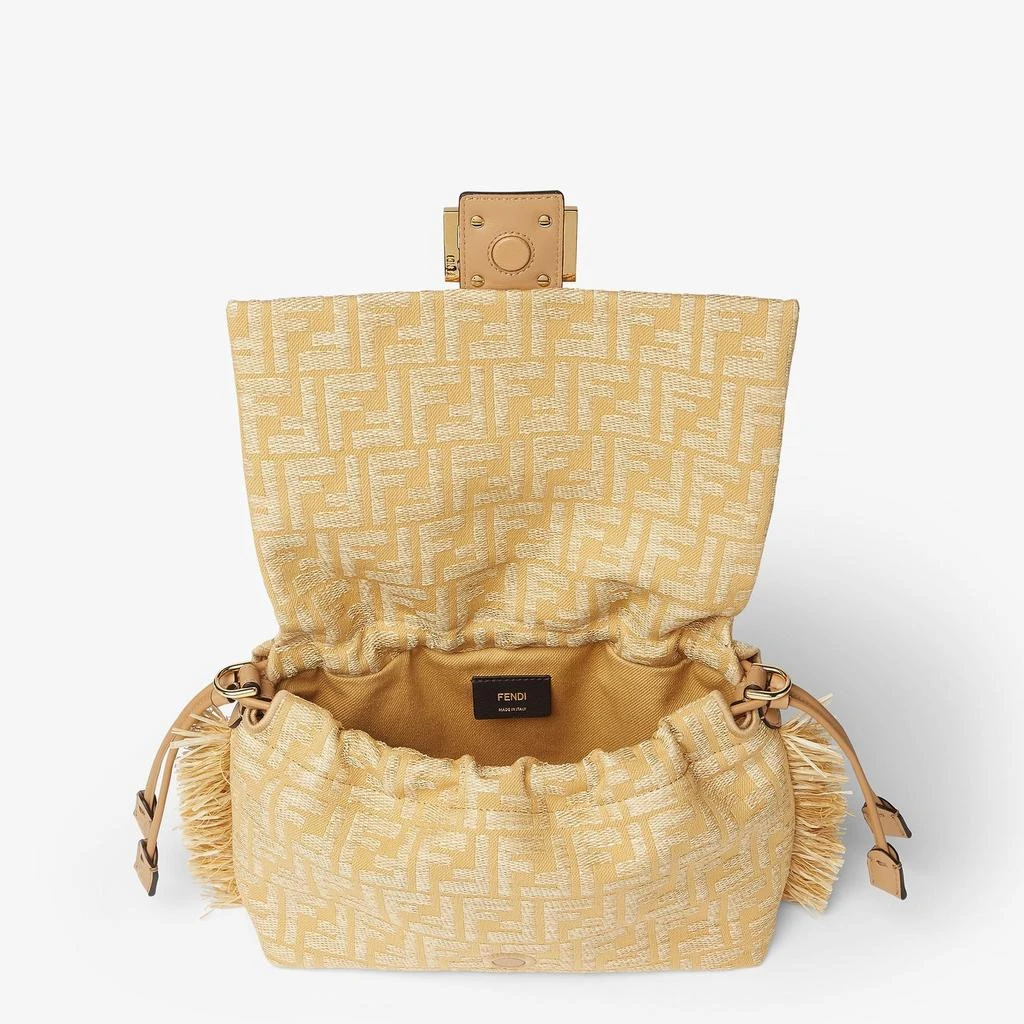 商品Fendi|MEDIUM MAMMA BAGUETTE BAG IN BEIGE JACQUARD FF WITH RAFFIA,价格¥17441,第4张图片详细描述