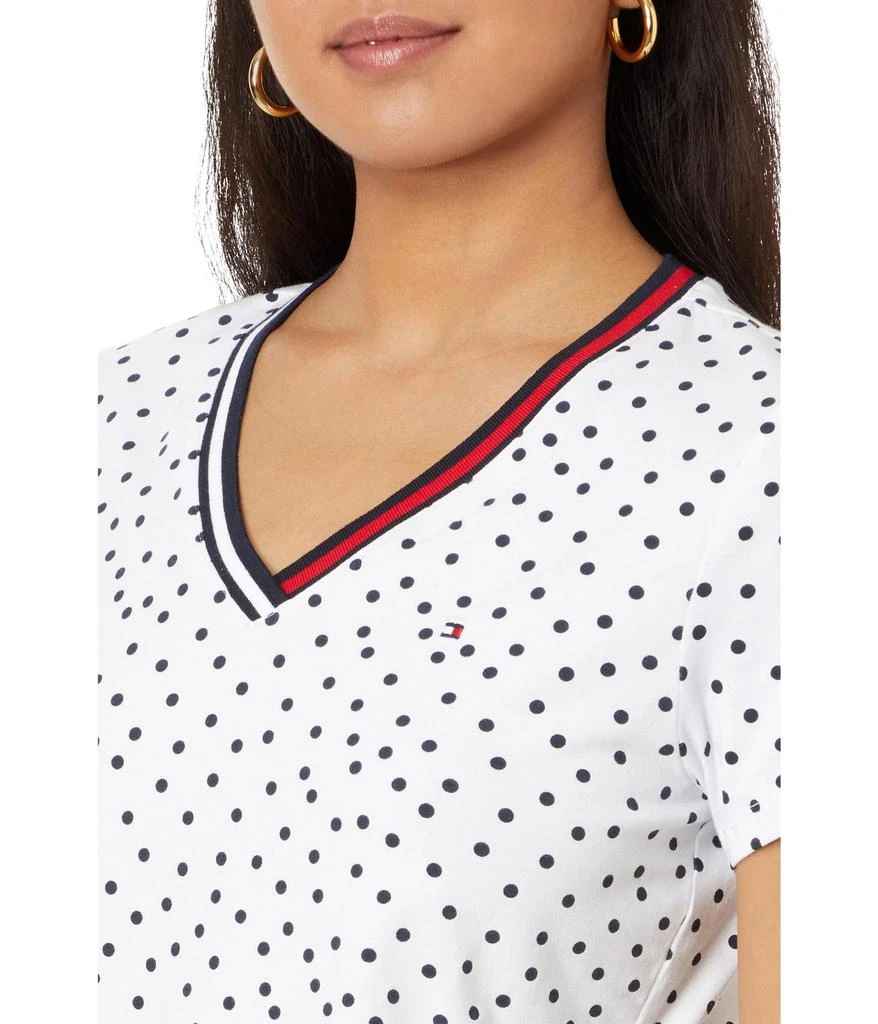 商品Tommy Hilfiger|Short Sleeve V-Neck Dot Tee,价格¥221,第3张图片详细描述