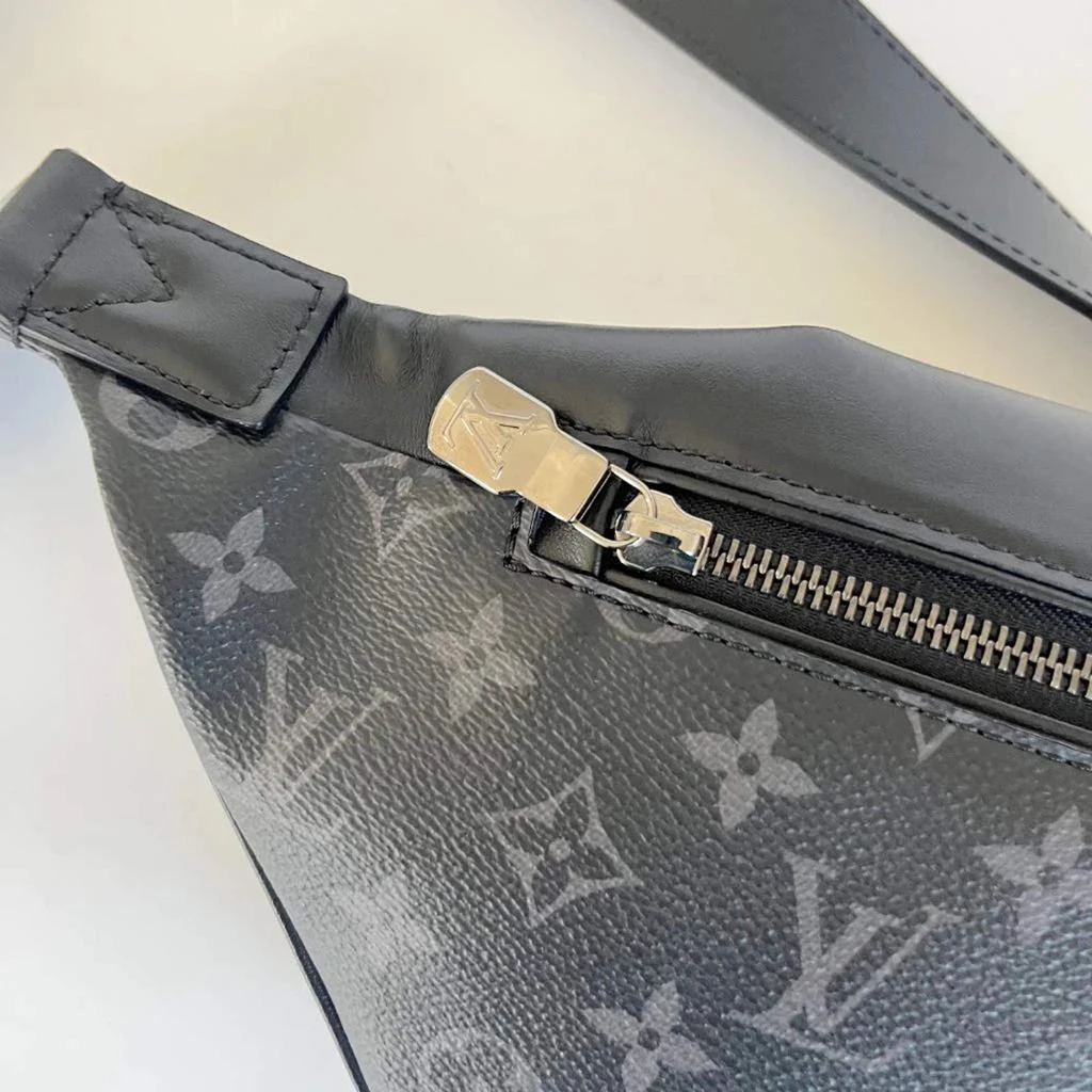 Louis Vuitton Discovery Bumbag Monogram Eclipse 商品