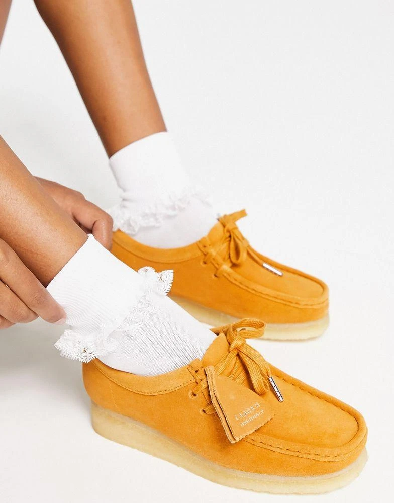 商品Clarks|Clarks Originals wallabee shoe in turmeric suede,价格¥582,第4张图片详细描述