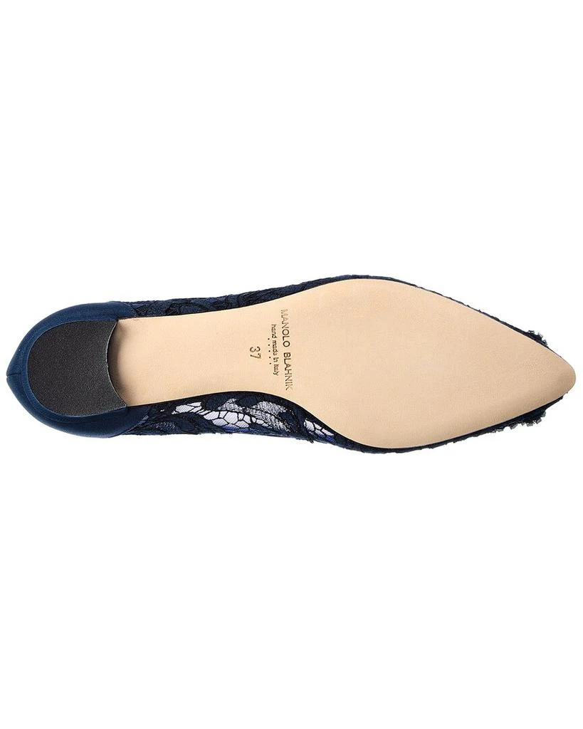 商品Manolo Blahnik|Manolo Blahnik Hangisi Lace & Satin Flat,价格¥4475,第1张图片详细描述