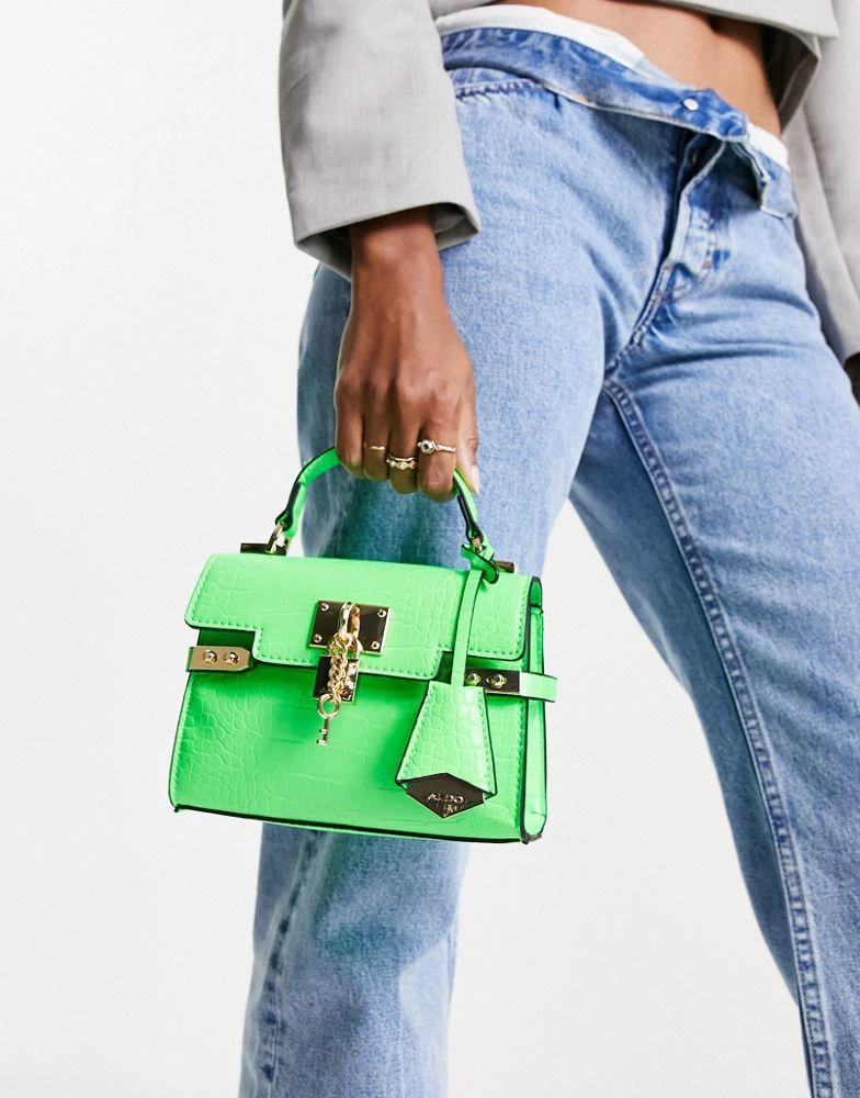 商品ALDO|ALDO Vontessa padlock croc top handle bag in green,价格¥262,第1张图片