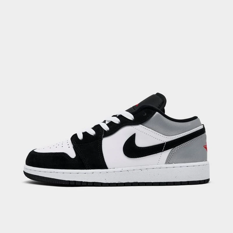 商品Jordan|Big Kids' Air Jordan Retro 1 Low SE Casual Shoes,价格¥818,第1张图片