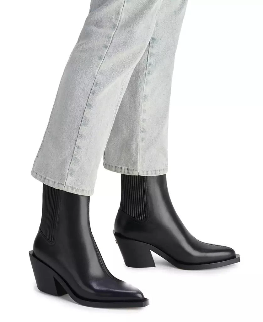 Women's Prestyn Pointed Toe Chelsea Booties 商品