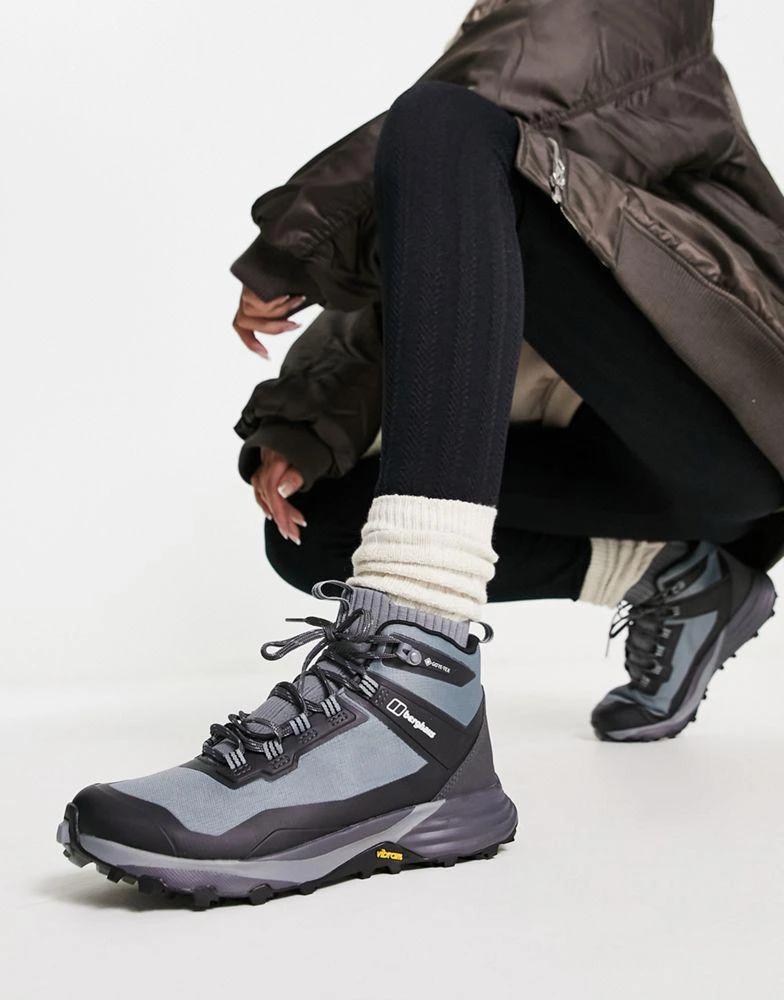 商品Berghaus|Berghaus VC22 GORE-TEX waterproof trail hiking boots in black and grey,价格¥1710,第1张图片