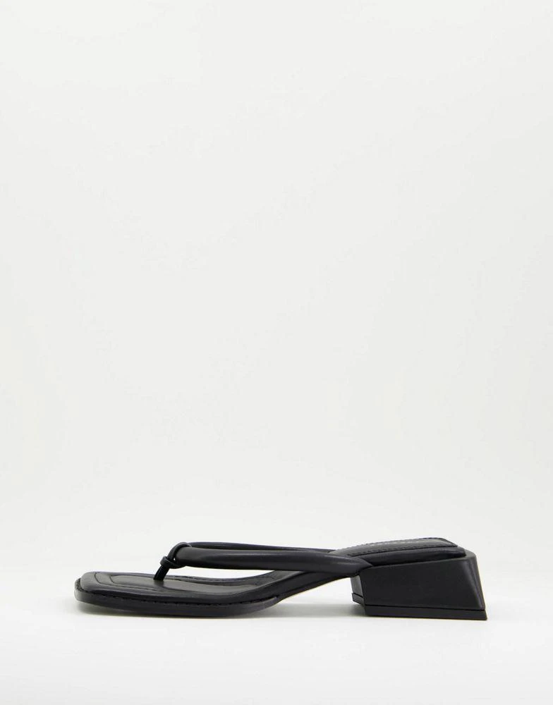 商品Topshop|Topshop Pella toe post sandal in black,价格¥152,第3张图片详细描述