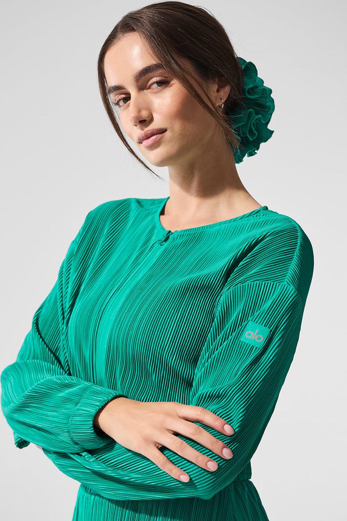 Alo Cropped Micro Plisse Jacket - Spruce Green - Jackets - Free