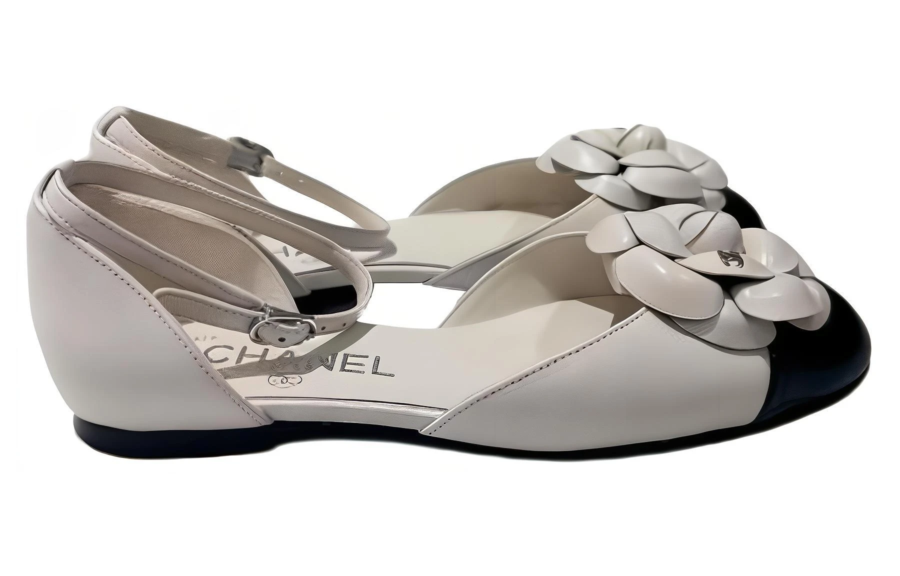 商品[国内直发] Chanel|香奈儿 皮革 24P 山茶花舒适搭扣 休闲单鞋玛丽珍鞋 女款 米白色,价格¥15865,第3张图片详细描述