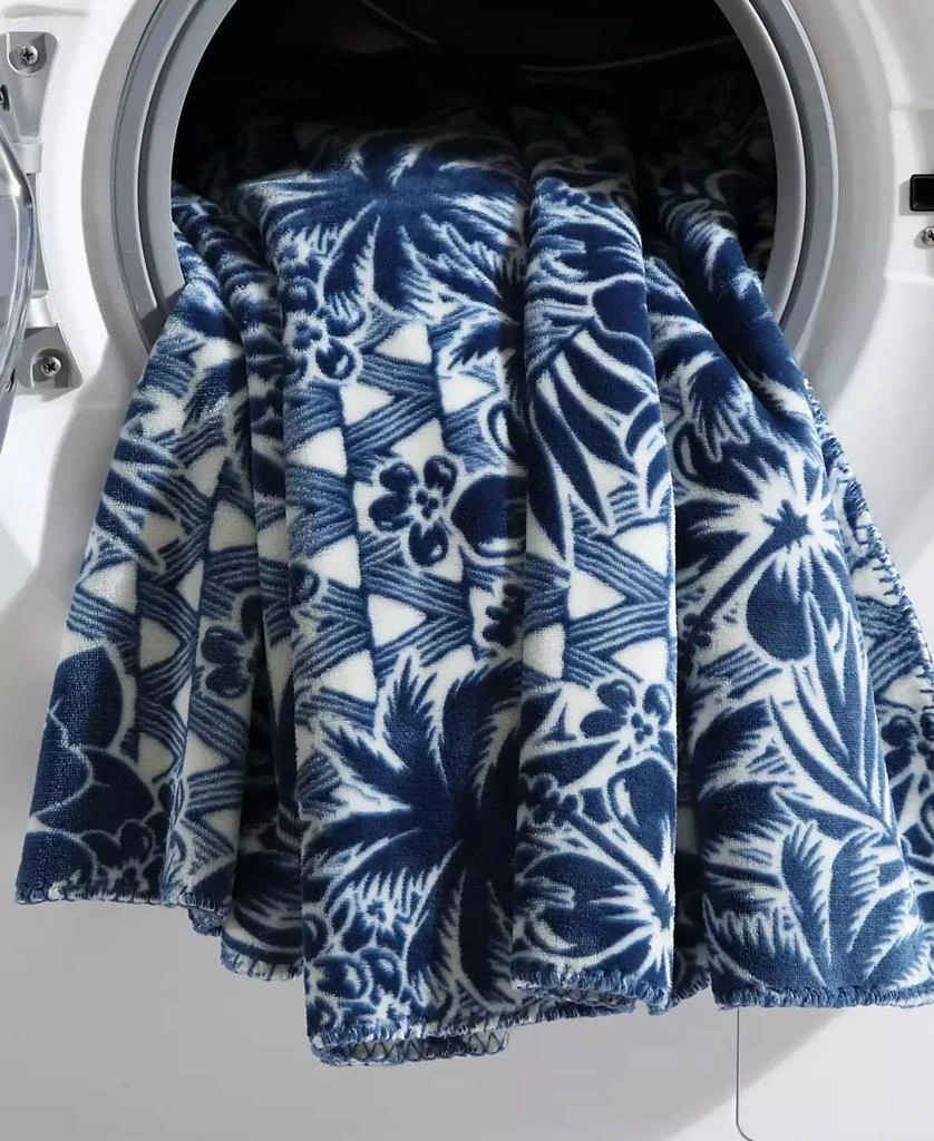 商品Tommy Bahama Home|CLOSEOUT! Lanikai Fronds Flannel Blanket,价格¥369,第4张图片详细描述