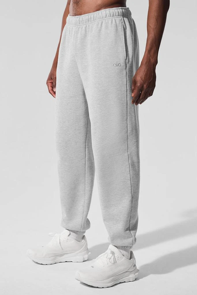 商品Alo|Accolade Sweatpant - Athletic Heather Grey,价格¥961,第3张图片详细描述