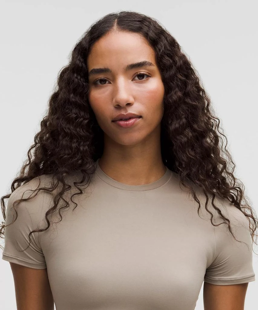 Wundermost Ultra-Soft Nulu Crewneck Cropped T-Shirt 商品
