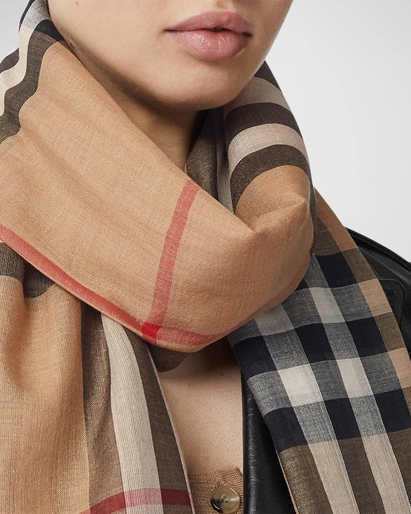 商品Burberry|Giant Check Gauze Scarf,价格¥3516,第2张图片详细描述