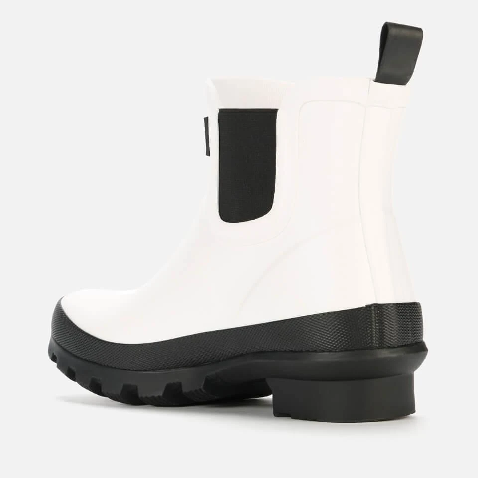 商品Kurt Geiger|KURT GEIGER LONDON WOMEN'S SLEET SHORT WELLIE CHELSEA BOOTS - WHITE/BLACK,价格¥313,第3张图片详细描述