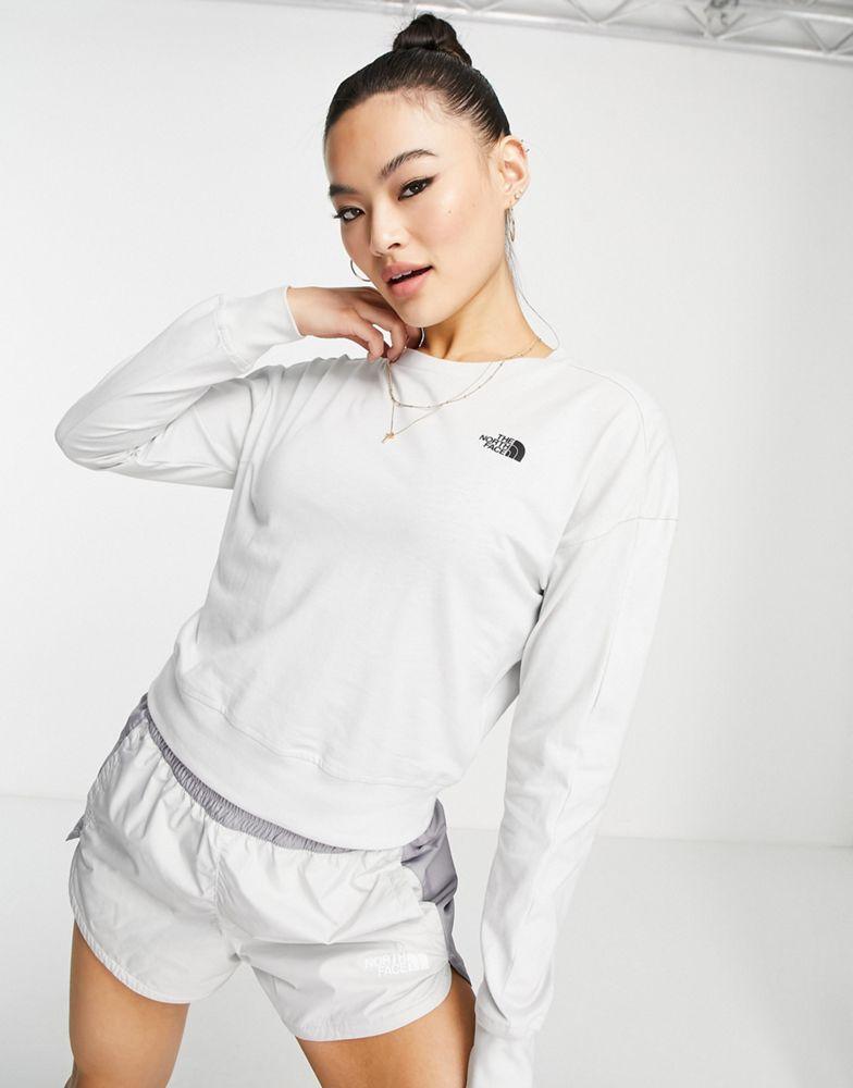 商品The North Face|The North Face Ensei long sleeve cropped heavyweight t-shirt in light grey Exclusive at ASOS,价格¥179,第1张图片