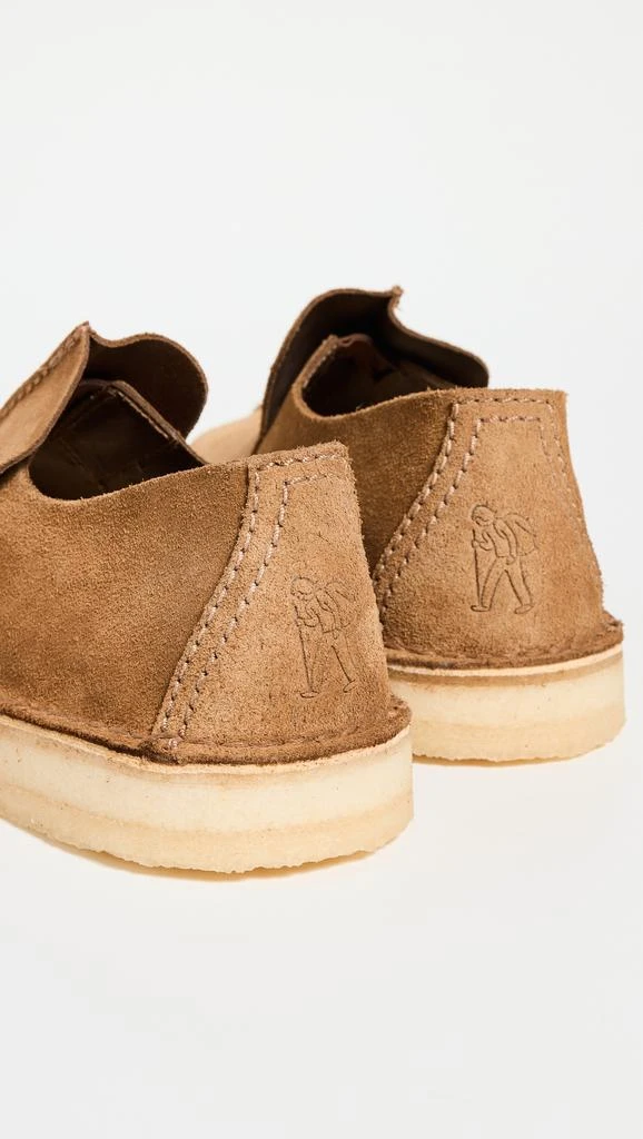 商品Clarks|Desert Mosier Slip Ons,价格¥1285,第2张图片详细描述