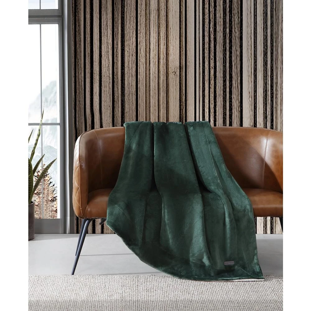 商品Eddie Bauer|CLOSEOUT! Signature Solid Ultra Soft Plush Fleece Blanket,价格¥359,第1张图片