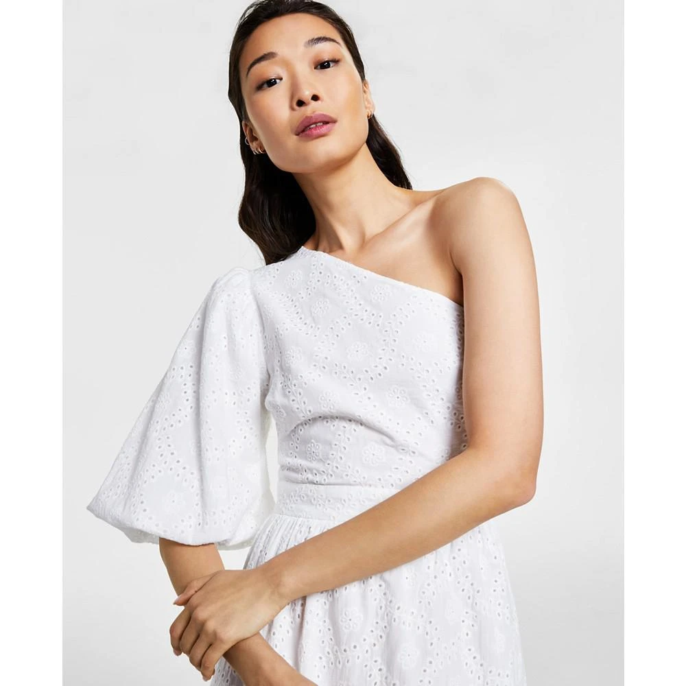 商品RACHEL Rachel Roy|Women's Cotton Eyelet One-Shoulder Maxi Dress,价格¥473,第4张图片详细描述