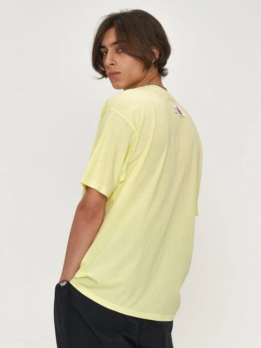 商品NORNOT|Regular Fit Dopamine T-Shirt Yellow,价格¥797,第4张图片详细描述
